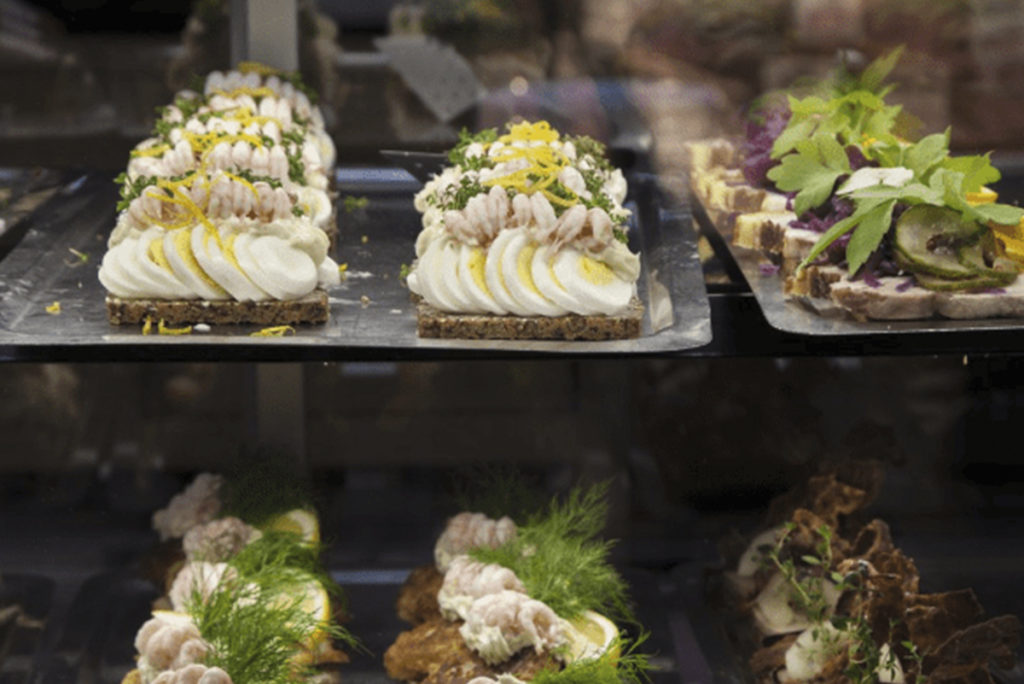 Visite-culinaire-Copenhague-smørrebrod